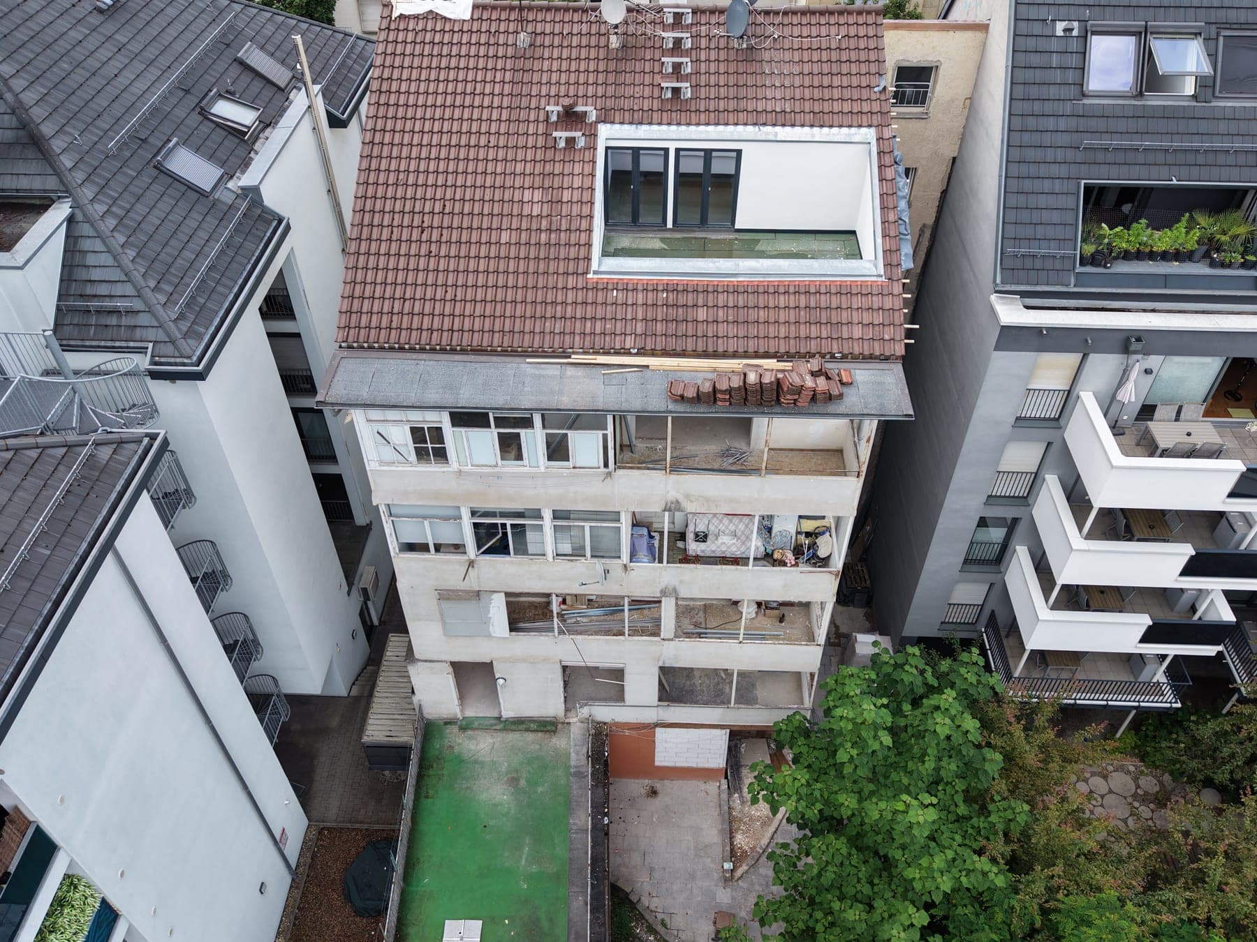 Fassadensanierung Tübingerstraße 71, Stuttgart - Hoffassade und Gebäuderückseite