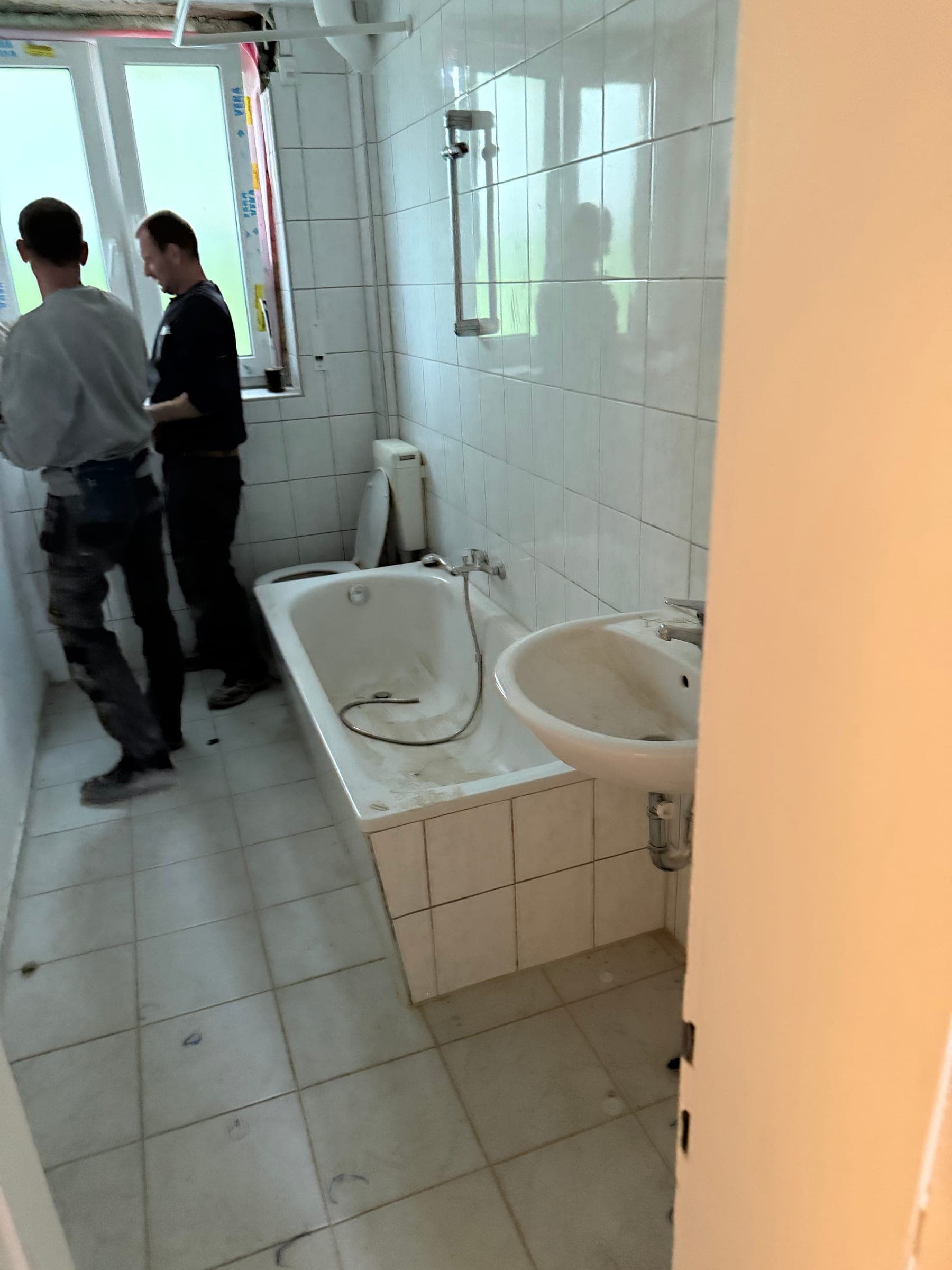 Energetische Modernisierung Werastraße 128, Stuttgart - Badezimmer vor der Modernisierung