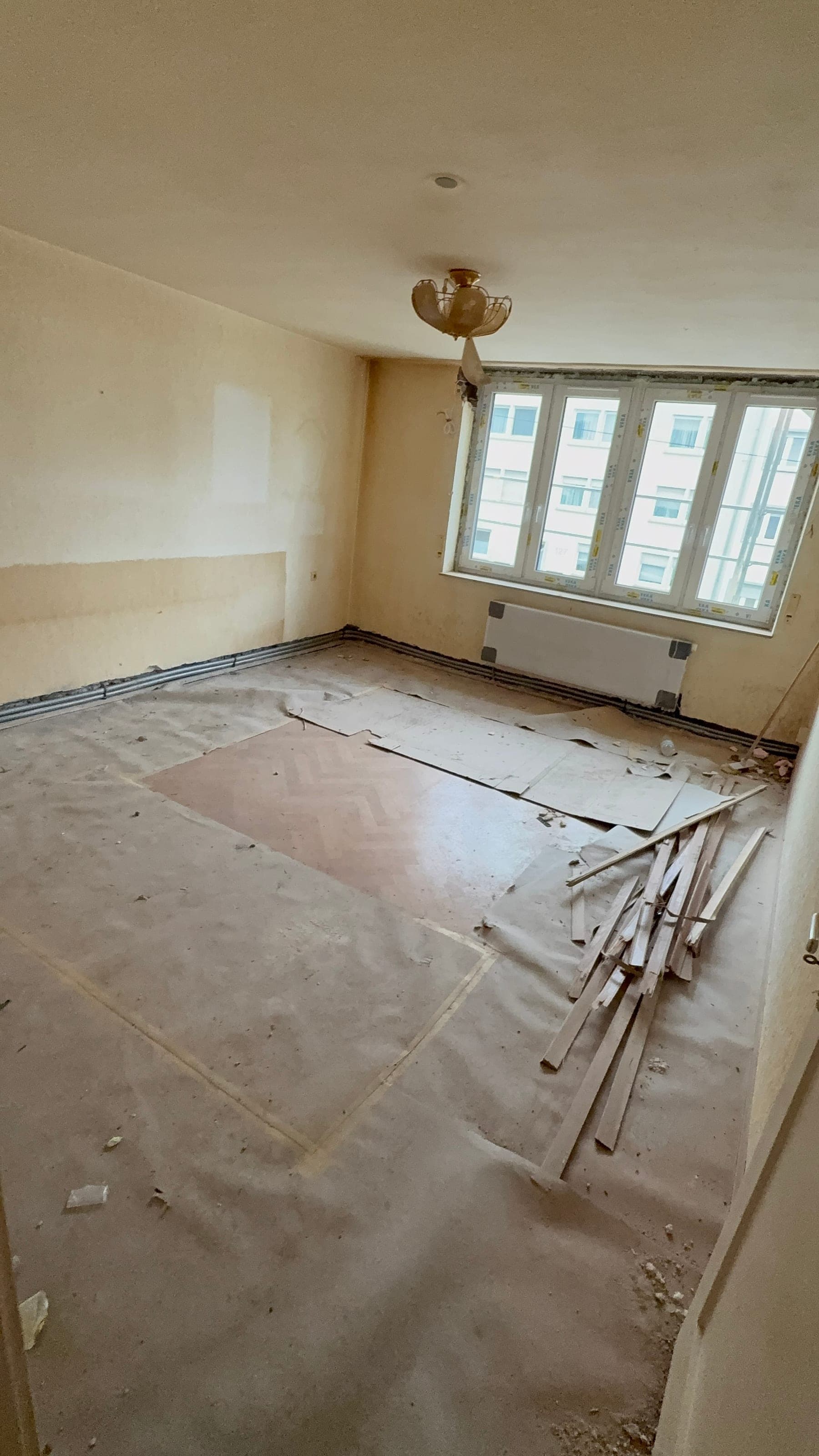 Energetische Modernisierung Werastraße 128, Stuttgart - Bodenvorbereitung im Innenausbau